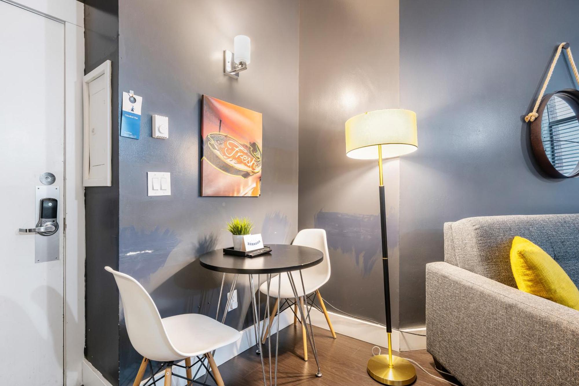 Oxford Apartment By At Mine Hospitality Seattle Exterior foto
