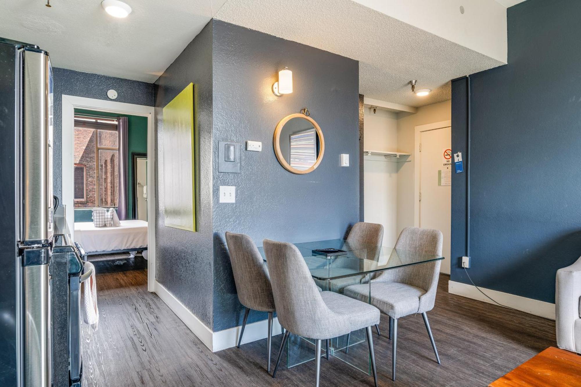 Oxford Apartment By At Mine Hospitality Seattle Exterior foto