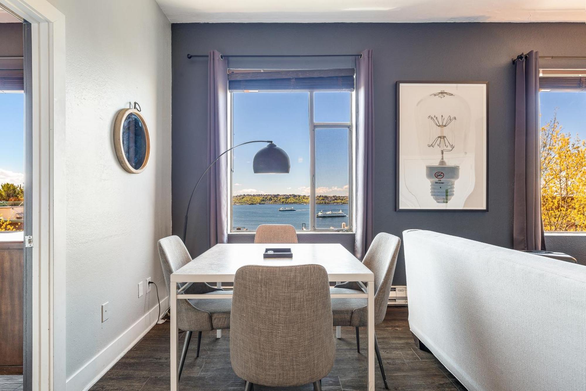 Oxford Apartment By At Mine Hospitality Seattle Exterior foto