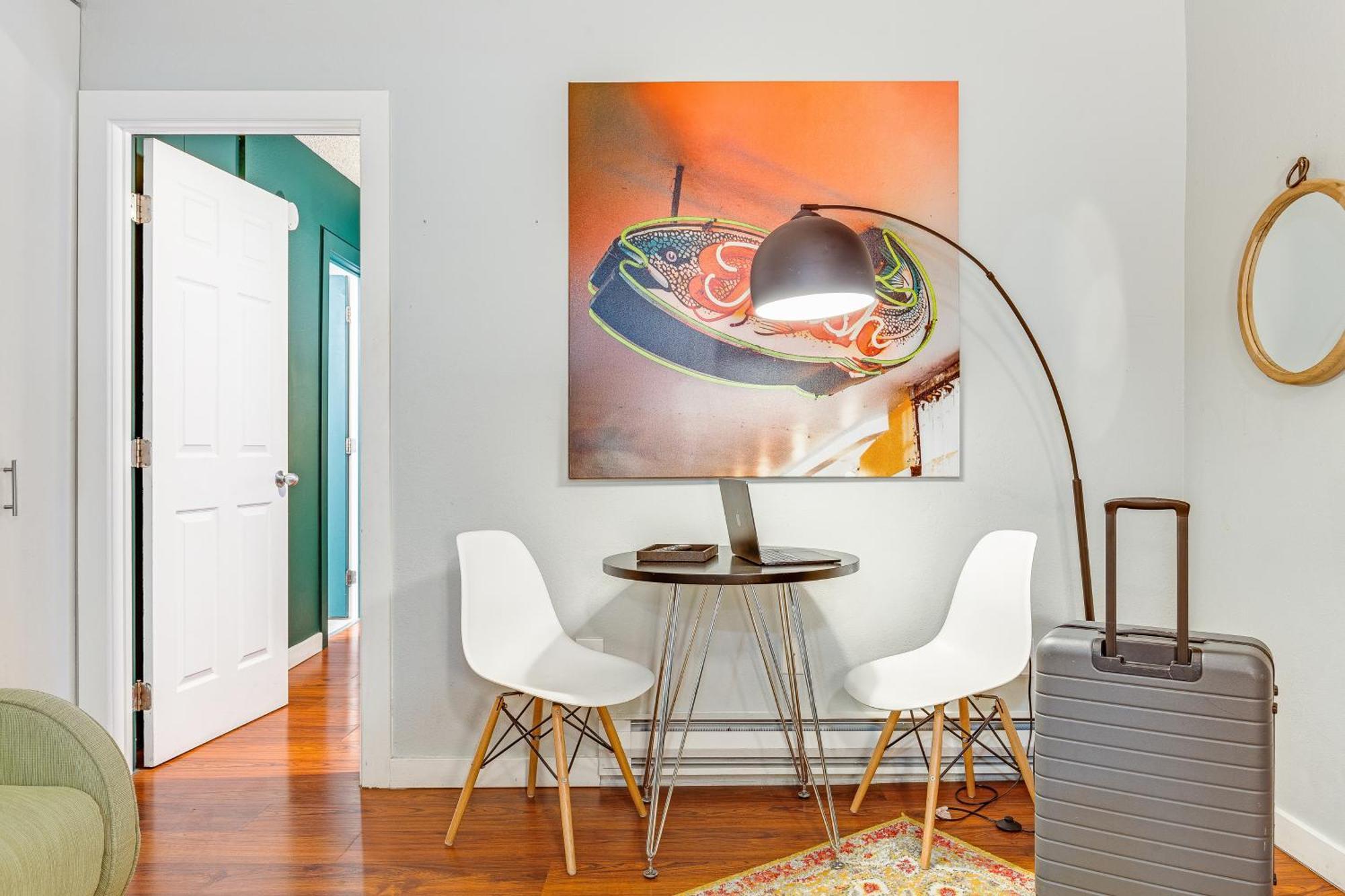 Oxford Apartment By At Mine Hospitality Seattle Exterior foto
